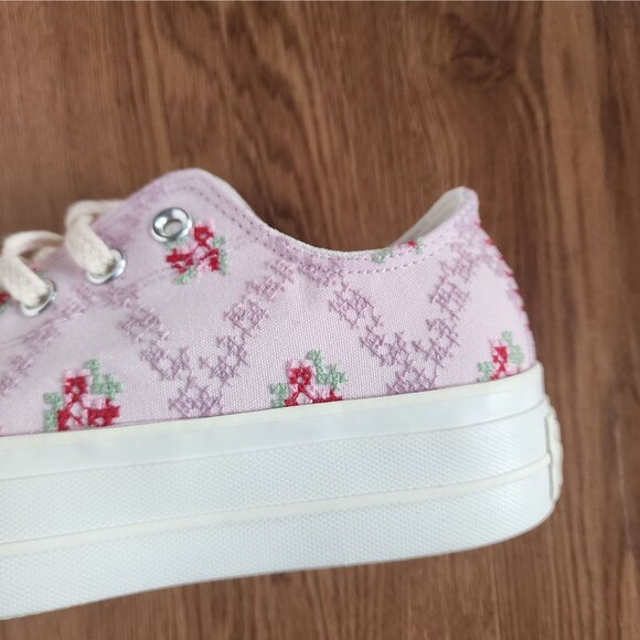 ❤️Chuck Taylor All Star Lift Platform Cross Stitch 7.5 Women Shoes Pink A13660C - Picture 11 of 13
